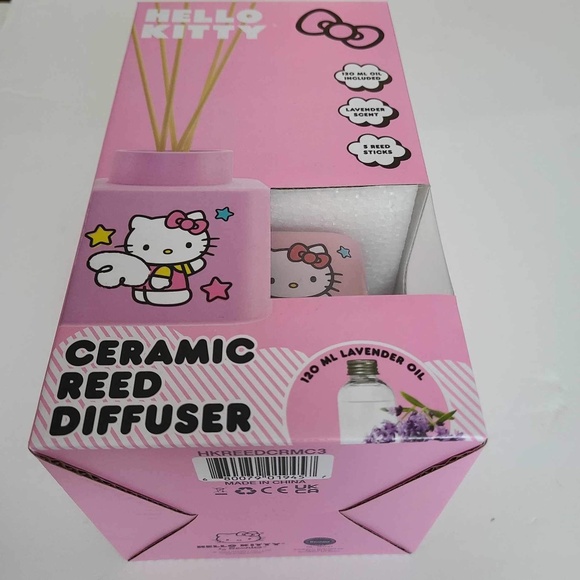 Hello Kitty pink ceramic diffuser w/5 reed sticks &120ml lavender oil brand new - Picture 12 of 15